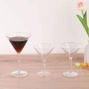 Kunststoff-Martini-Gläser, durchsichtige Weingläser wiederverwendbare Partybecher Nachtischbecher für Cocktails Champagner Nachtisch 200 ml