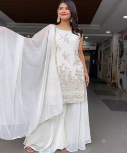 Ensemble haut, palazzo et dupatta en géorgette de soie à l'aspect riche, avec broderie et sequins, pour soirée, prix de gros, design ethnique moderne pour femmes - Product Image 5