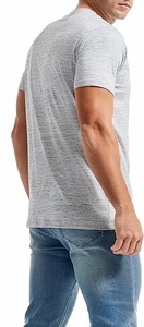 T-shirts à col en V pour hommes T-shirts en coton ajustés élégants et décontractés pour hommes T-shirts lourds avec logo personnalisé du Bangladesh - Product Image 2