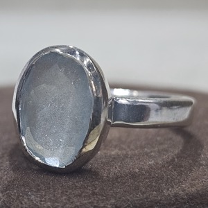 แหวนพลอยอความารีนสำหรับผู้หญิง925เงินสเตอร์ลิงประดับรูปวงรีดีไซน์แฮนด์เมดไม่เหมือนใคร - Product Image 3