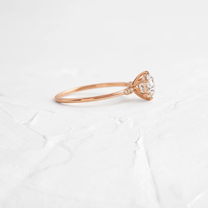 Bijoux fins pour dames Or jaune 14K 1Carat Round Cut VVS Moissanite GRA Certified Diamond Engagement Ring Fabrication From India - Product Image 2