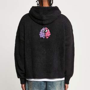 Veste zippée en tricot à fourrure-Noir, fil doux avec coupe courte, logo brodé sur la poitrine et matériel - Product Image 5