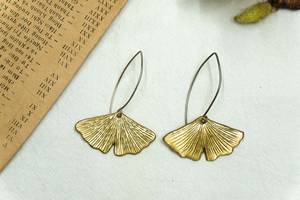 Pendientes colgantes grandes de concha de latón moderno, joyería llamativa naranja quemada - Product Image 3