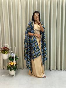 Blouse KOTI imprimée de style occidental fantaisie avec bas occidental pour soirée - Réversible et respirant - Product Image 4