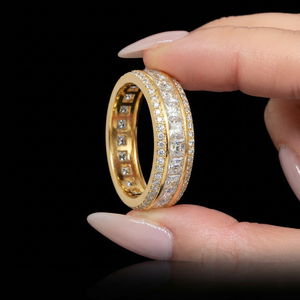 LILABA ENTERPRISE Bague pour femme en or jaune 18 carats avec diamants de laboratoire taille princesse et pierres latérales, clarté F VVS2, certifiée IGI - Product Image 3