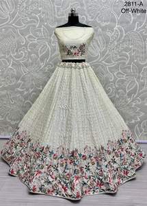 Lehenga สำหรับเจ้าสาวงานปักลายดอกไม้สวยๆ - Product Image 2