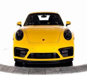 Porsche 911 Carrera GTS Coupé RWD 2022 d'occasion, incroyablement parfait, faible kilométrage, en stock, proposé à un prix fantastique - Product Image 1