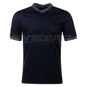 Maillots de sport noirs unis, maillots de football imprimés, séchage rapide, respirants, confortables, pour adultes, hommes, vente en gros - Product Image 1