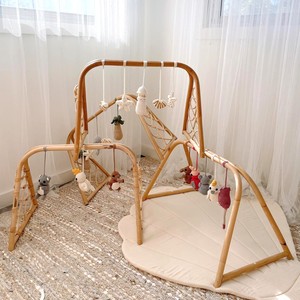 Tapis d'éveil interactif en rotin robuste pour bébé, prix de gros, tapis d'activités pour nourrissons, aire de jeux - Product Image 1
