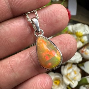 Pendentif en argent sterling 925 style bohème avec opale, bijou fait main pour femme, cadeau de mariage pour elle - Product Image 2