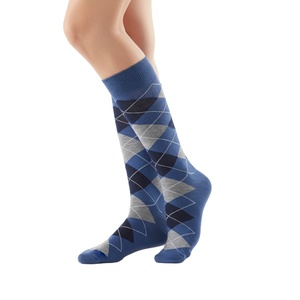 OEM Best Seller Ekose Argyle Chaussettes pour hommes Confortables Antibactériennes Personnalisables avec votre marque 80% coton 17% nylon 3% élasthanne - Product Image 3