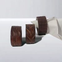 Chic manguier bois rond de serviette fabriqué à la main classique décor à la maison meilleur prix vaisselle Logo personnalisé bois artisanat boîtes en bois signes muraux