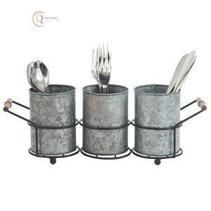 Nouvel arrivage Étagère de rangement de cuisine galvanisée fabriquée à la main Meilleurs supports et étagères de rangement pour couverts Comptoir Hôtel Restaurant Resort - Product Image 1