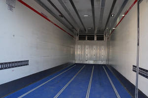 Camion Frigorifero Usato 2014 MERCEDES-BENZ ANTOS 1824 EURO 6 821,4x2 B05 con Trasmissione Automatica - Product Image 4