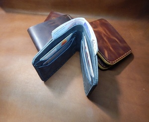 โมเดิร์นบางหนังสั้นกระเป๋าสตางค์สีน้ำตาลบุรุษที่เรียบง่ายนุ่มกระเป๋าสตางค์หนังบริสุทธิ์ที่มีคุณภาพสูงกระเป๋าสตางค์ Bifold LWM-0184 - Product Image 4