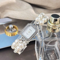 Montre Femme Tendance à Cadran Perlé et Strass, Boîtier en Alliage, Chiffres Arabes, Style Décontracté