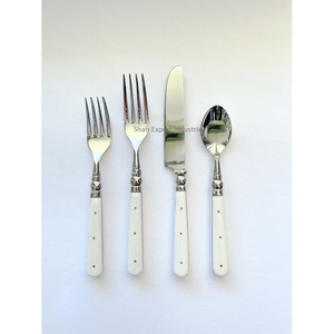 Ensemble de couverts en acier inoxydable faits à la main poignée en os blanc ensemble de couverts de table de finition argentée location de mariage - Product Image 3