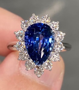 Anillo de Compromiso Vintage de Plata con Zafiro Azul Pera, Engaste de Garras Hecho a Mano, Certificado por Terceros, Joyería Fina de Mehrajudin Gems - Product Image 1