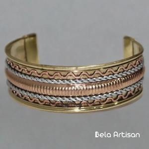 Boutons de manchette et bracelets artisanaux en laiton et cuivre de style antique, élégants accessoires de bijouterie - Product Image 3