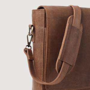 Bolso Mensajero de Cuero Marrón Vintage para Hombre - Product Image 6