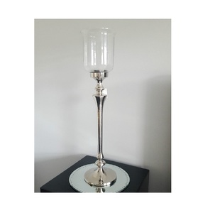 Bougeoirs en T faits à la main en verre transparent avec support en argent pour pilier de table de mariage au design moderne à vendre - Product Image 5