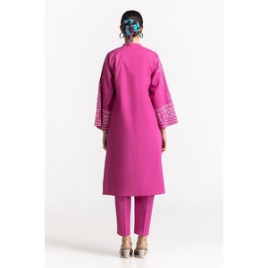 Conjunto de Camisa y Pantalón de Algodón Chambray Rosa con Estampado de Bloques - Product Image 4