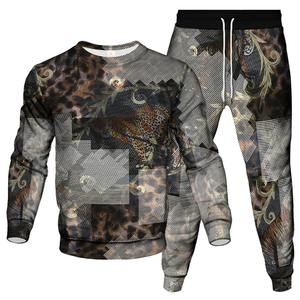 ชุดวอร์มสไตล์วินเทจของผู้ชายชุด2ชิ้นพิมพ์ลายงูเสือดาวชุดเสื้อผ้าสูทกางเกงสเวตเชิ้ตสำหรับผู้ชาย - Product Image 4