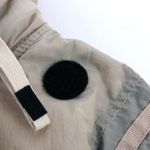 Veste matelassée unisexe personnalisée de haute qualité pour homme, couleur unie, chaude pour l'hiver, avec manches amovibles, fermeture éclair sur le devant et logo. - Product Image 4