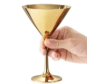 Unique & Marvelous Design & Look Golden Finished Copper Goblet Vine Glass For Restaurant Bar Hotel Vine Glass Latest Arrival