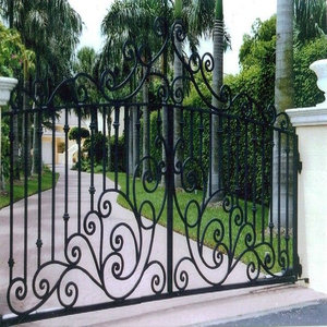 โรงงานประตูเหล็กดัดในเวียดนามมีประตูทางเข้าแบบกำหนดเองพร้อมการติดตั้งและฮาร์ดแวร์ประตูเคลือบด้วยผง - Product Image 1