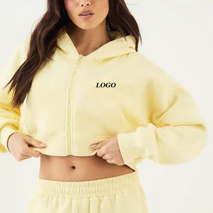 Hoodie pour femme au design fluide et sans effort, finition lisse, essentiel pour l'hiver, logo personnalisable et manches longues, design 2026 - Product Image 1