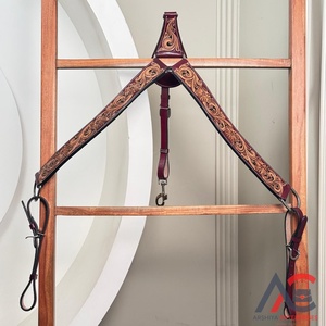 Nuevo mejor precio cuello de pecho de cuero mecanizado a mano tachuela de caballo occidental accesorio de sillín de Rodeo personalizado diseño de talla Floral Vintage - Product Image 1