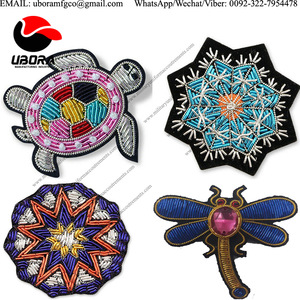 Broche en tissu de cuivre tressé à la main, motif tournesol, feuille dorée, broderie Zardosi, patchs floraux faits main, haute qualité, personnalisable - Product Image 4
