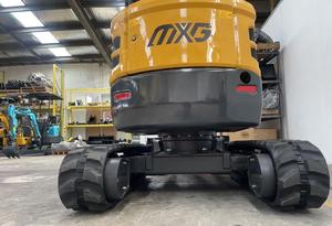 Mini-excavatrice MXG XE15U, moteur diesel Yanmar, capacité de 1300 kg, flèche pivotante, chenilles extensibles, sans queue, Liebherr, Komatsu, Hitachi - Product Image 3