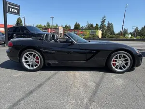 USADO LHD/RHD 2004 D O D G E VIPER SRT10 - Product Image 3