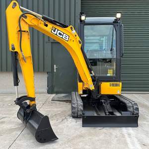Mini-excavatrice JCB 19C-1 d'occasion de haute qualité, modèle 2023 |   Excavatrice compacte de 3,5 tonnes avec moteur, boîte de vitesses et pompe KOOP - Couple élevé - Product Image 2