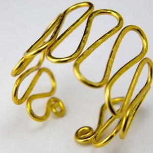 Rond de serviette en acier inoxydable de nouvelle conception avec porte-serviettes en forme unique en spirale de qualité supérieure pour une utilisation sur la table - Product Image 5