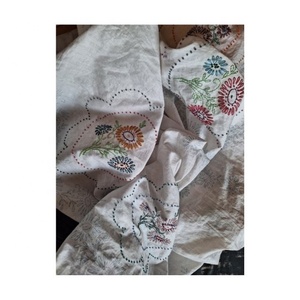 Factory Direct Sale Reliable Cute Little Floral Embroidered 100% Organic Cotton Precise Fabric Customized Pattern Table Cloth - Product Image 2