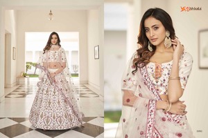 Vente chaude de tissu de soie de qualité supérieure Lehenga Choli avec chemisier fantaisie entièrement cousu du fournisseur indien - Product Image 4