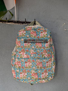 Sac à dos en coton matelassé imprimé à la main de haute qualité, motif floral ethnique indien bohème, portable et léger - Product Image 3