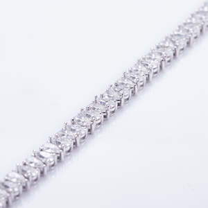 Chapado en plata Hiphop joyería en forma de lágrima moissanite diamante tenis pulsera Iced Out Cubic Zirconia pulsera de tenis para mujer - Product Image 3