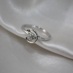 Starlight Dainty Zirconia Bague minimaliste en argent sterling 925 faite à la main Bijoux fins pour la fête d'anniversaire de mariage pour - Product Image 2