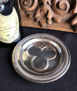 Sous-verre en métal durable pour bouteille de vin, conçu pour une utilisation longue durée, résistant à la corrosion, à la chaleur, à l'humidité, à l'usure et au déchirure quotidienne - Product Image 2