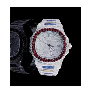 นาฬิกาผู้ชายสุดเท่พร้อมเม็ดเพชรเต็มเรือนระบบควอตซ์สีทอง5มม. - Product Image 1