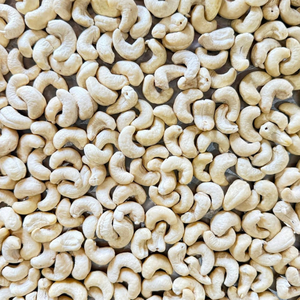 Noix de Cajou Brutes Kaju Badam SANTIGO, Service Personnalisé Disponible, Livraison Gratuite, Noix de Cajou Toutes Tailles - Product Image 1