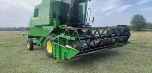 Cosechadora multiusos Johnn Deere 1075 para trabajos agrícolas - Product Image 2