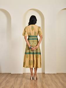 Vente en gros de robe midi de style bohème pour femmes confortable pur 100% coton main bloc imprimé floral respirant tenue décontracté - Product Image 5