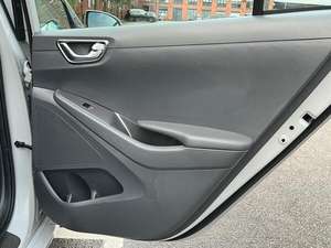 Hyundai IONIQ USADO con Volante a la Izquierda/Derecha - Product Image 5