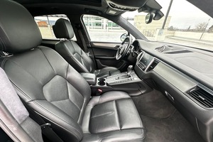 Porsche Macan Turbo 2017 usado en buen estado - Product Image 5