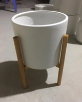 Cintres pour pots de plantes Style bois Vintage bas quantité minimale de commande taille personnalisée prix produit d'exportation qualité cintre pour plantes fabriqué au Vietnam